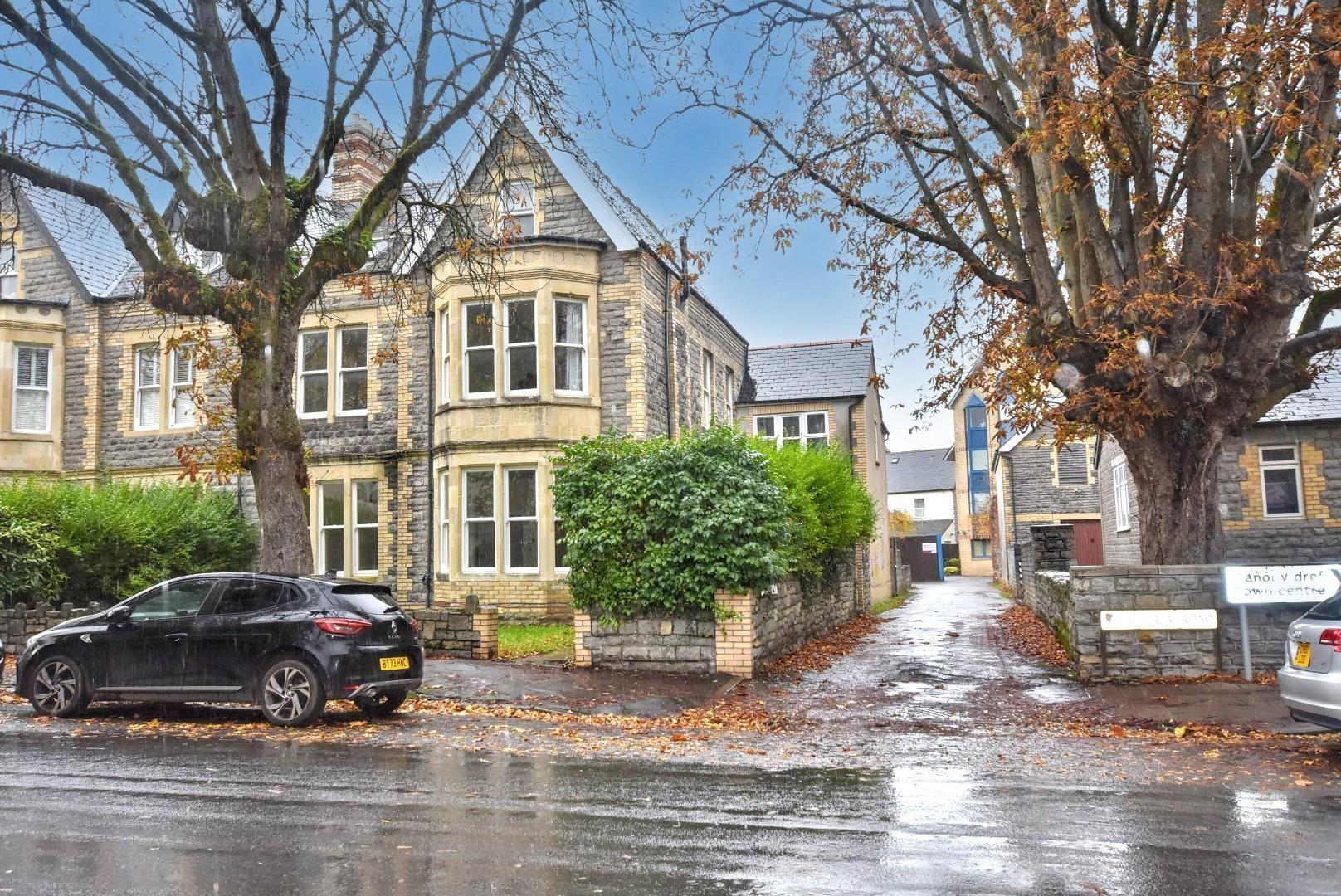 First Floor Apartment (Rear), 13, Victoria Road, Penarth, Vale of Glamorgan CF64 3EG